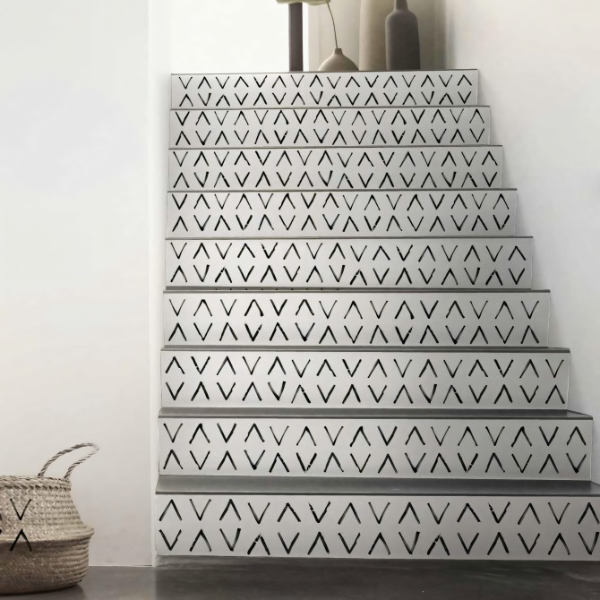 Mudcloth Africano Mini. Vinilo lavable, tintas ecologicas, resistente al agua, antibacterias para forrar escaleras y paredes.