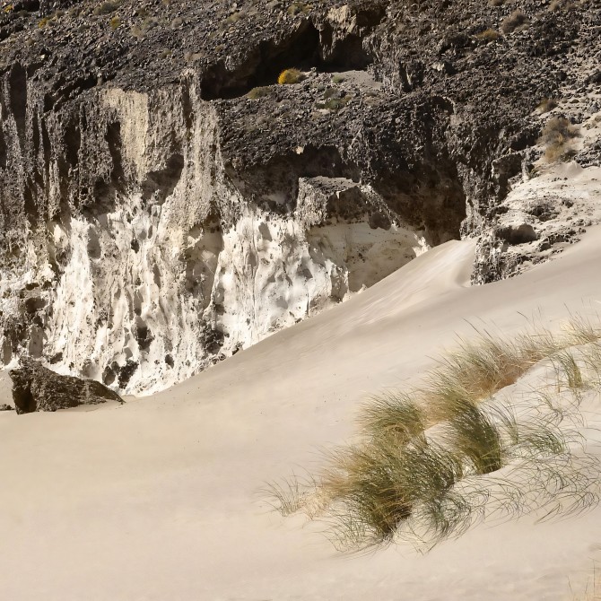 Photographic poster on textured eco-friendly wallpaper of Small Cove in Cabo de Gata Natural Park. Lokoloko