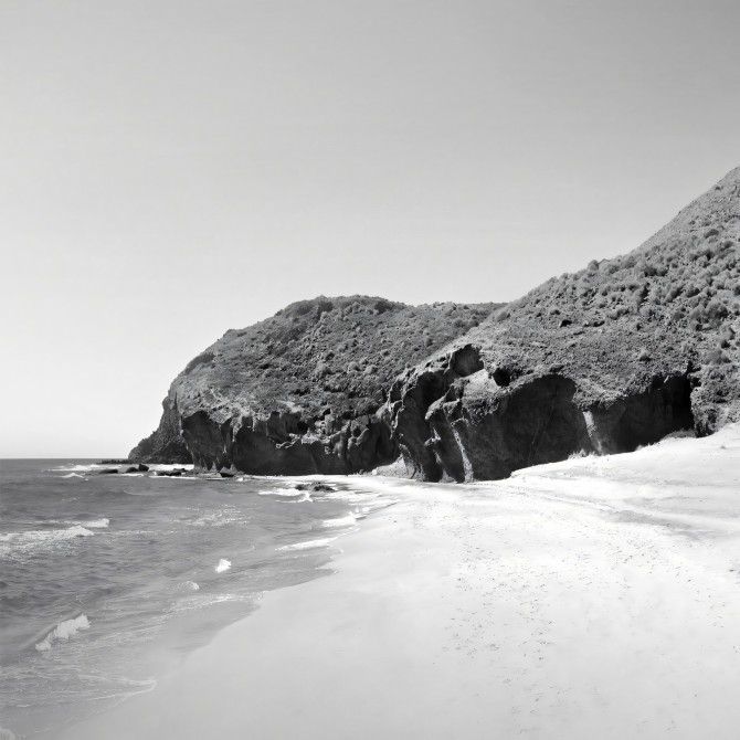 Photographic poster on textured eco-friendly wallpaper of Barronal Cove in Cabo de Gata Natural Park. Black & white. Lokoloko
