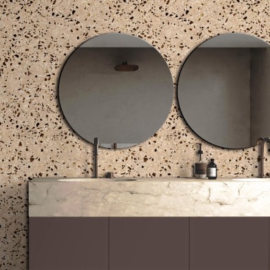 Terrazo Beneto - Vinilo Lokoloko lavable, autoadhesivo para paredes, azulejos, baños, aseos, en tonos tierra.