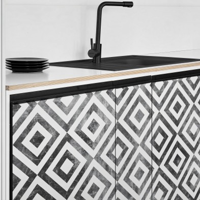 Cuadrados Desgastados. Vinilo lavable, tintas ecologicas, resistente al agua, antibacterias para muebles de cocina.