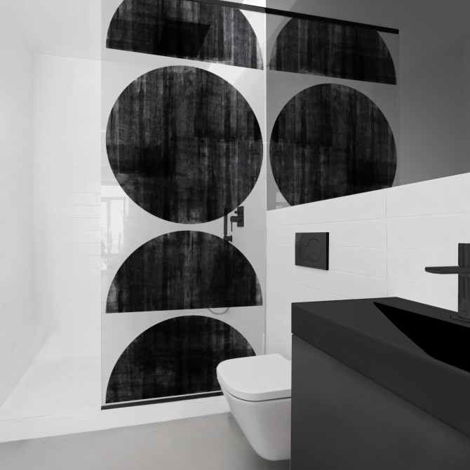 Ritmo - Mural de vinilo transparente lavable autoadhesivo para cristal de mampara de ducha en baño. Lokoloko