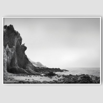 Photographic poster on textured eco-friendly wallpaper. Cala del Barranco. Black and white. Lokoloko