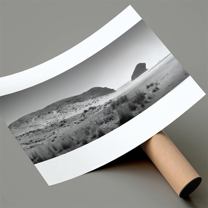 Póster fotográfico en papel ecológico texturizado de la playa de Mónsul. Cabo de Gata, Blanco y negro. Lokoloko