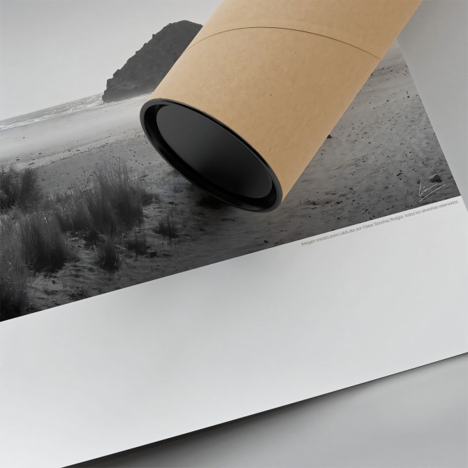 Póster fotográfico en papel ecológico texturizado de la playa de Mónsul. Cabo de Gata, Blanco y negro. Lokoloko