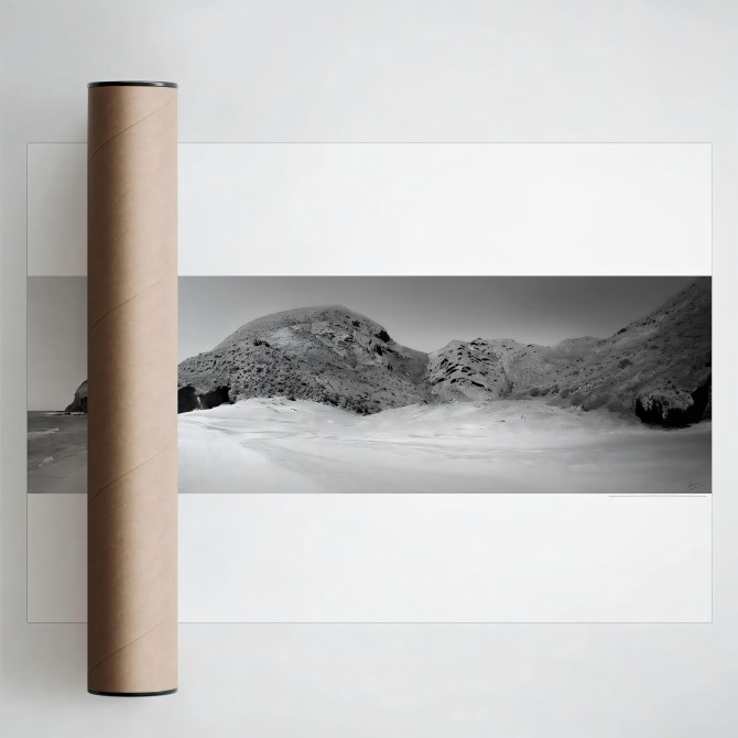 Póster fotográfico en papel ecológico texturizado de Cala del Barronal. Cabo de Gata. blanco y negro. Lokoloko