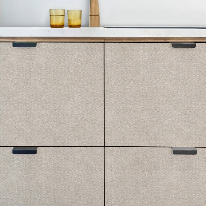 Tejido Bombay. Vinilo lavable texturizado, tintas ecologicas, resistente al agua, antibacterias para muebles de recivibor.