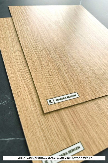 Vinilo Madera Bergen Roble Dorado para forrar muebles de cocina y baños, resistente al agua, opaco. Textura madera. Lokoloko
