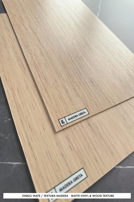 Vinilo Madera Greta para forrar muebles de cocina y baños, resistente al agua, opaco. Textura madera. Lokoloko