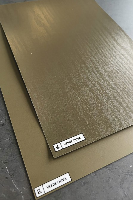Vinilo adhesivo Color Verde Oliva para forrar paredes y muebles de cocina y baños, ignífugo, lavable, antibacterias, lokoloko